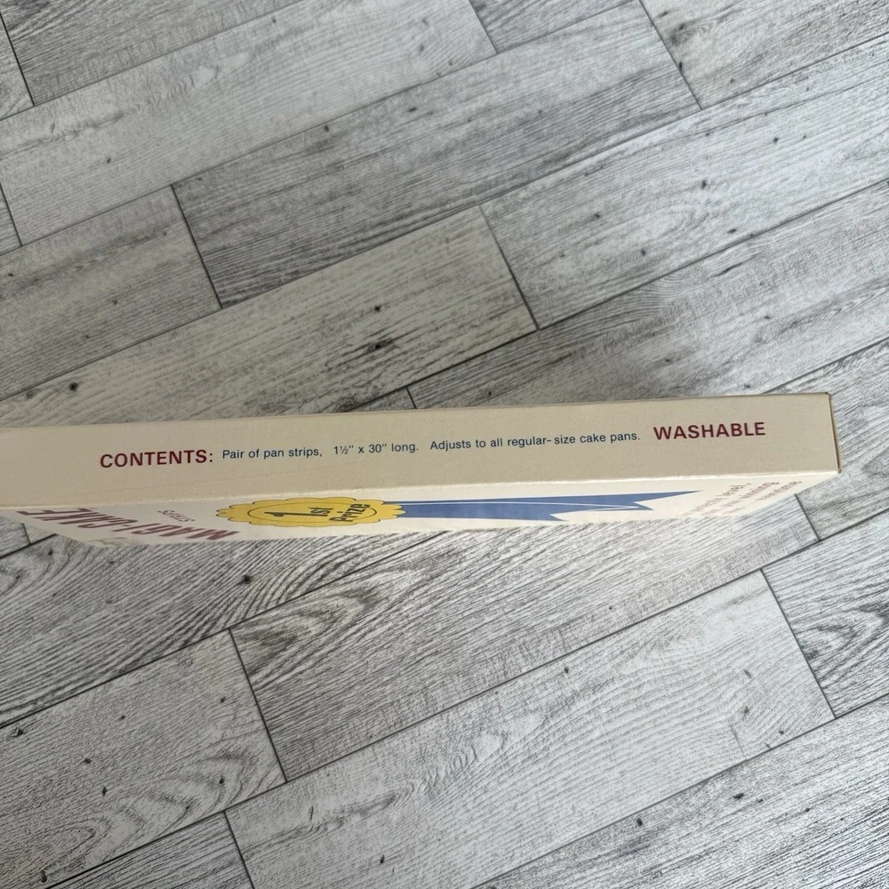 MAGI-CAKE Vintage NEW In Package Cake Strips 1977‎ Even Baking Moist Washable